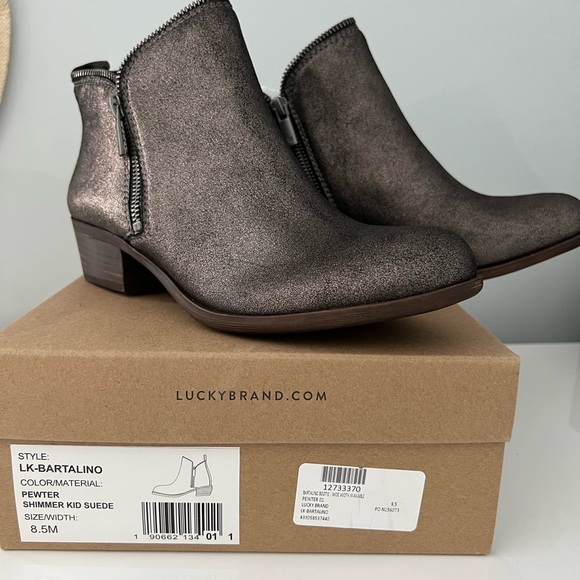 BRAND NEW Lucky Brand Womens BARTALINO Bootie PEWTER ROCK Size 8.5 Ankle Boots - Picture 1 of 9